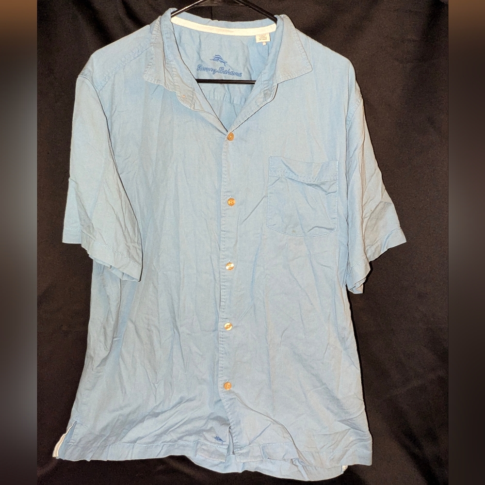 Tommy Bahama Button Down